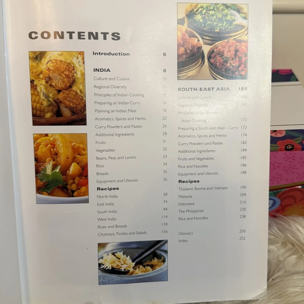 Best-Ever Curry Cookbook by - White and‎ Orange